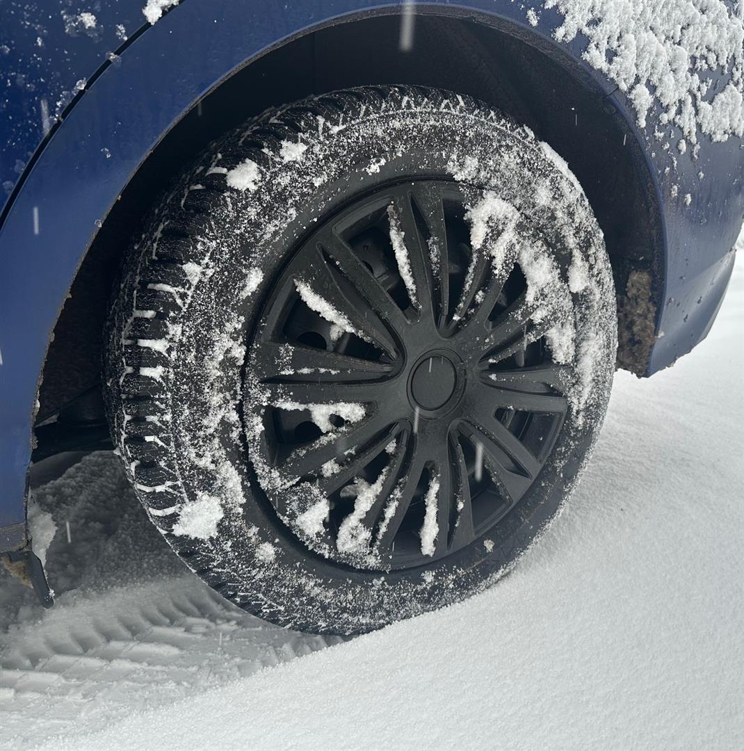 Snow Tires | Lou's Car Care Center, Inc.